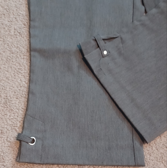 Gray pull-on microtwill capris - Picture 5 of 6